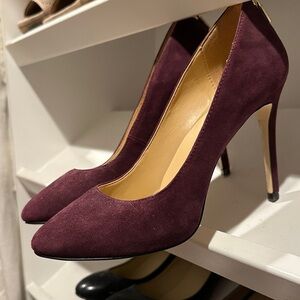 Leather MICHAEL Michael Kors Burgundy Wine Heels With Gold Accents